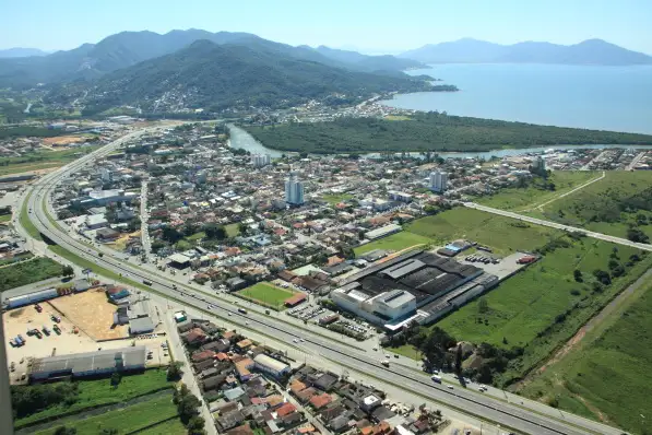 Thumbnail de Biguaçu (SC): Vida, infraestrutura e mercado imobiliário
