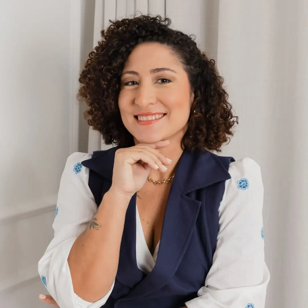 Foto da corretora Priscila Barbi